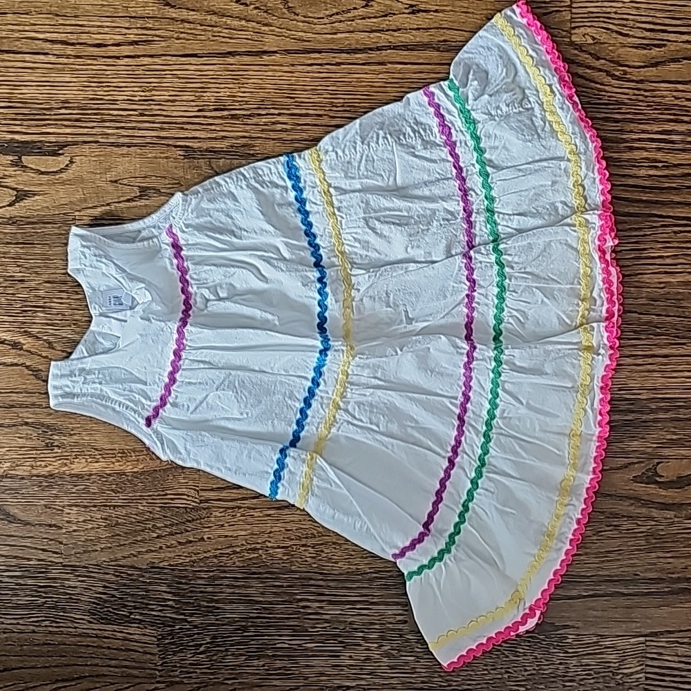 Gap rainbow shift dress 4T